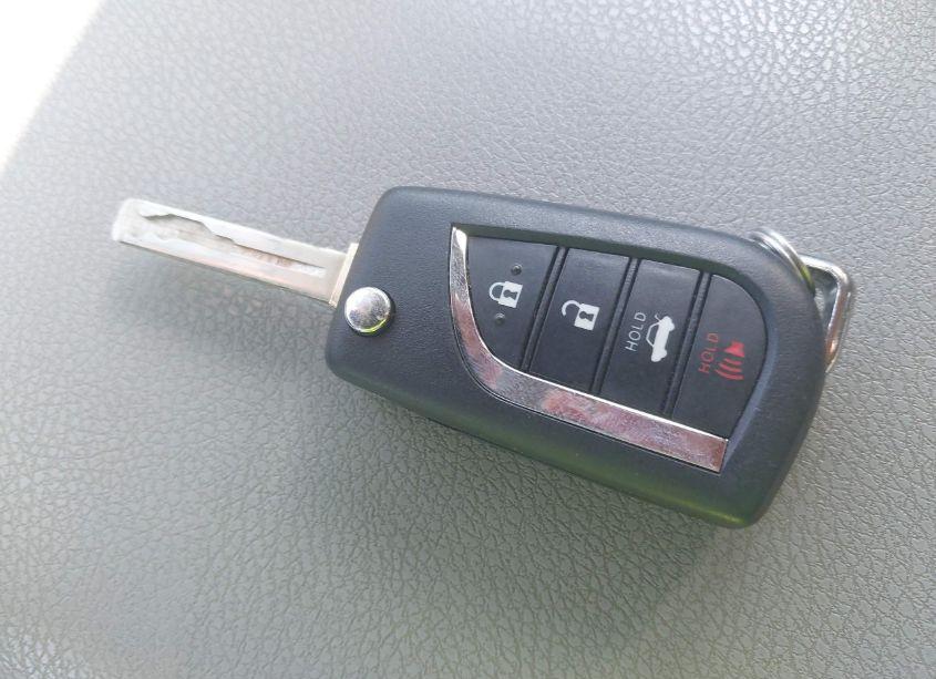 Photo 11 of 2019 Toyota Camry LE (VIN 4T1B11HK5KU245191)