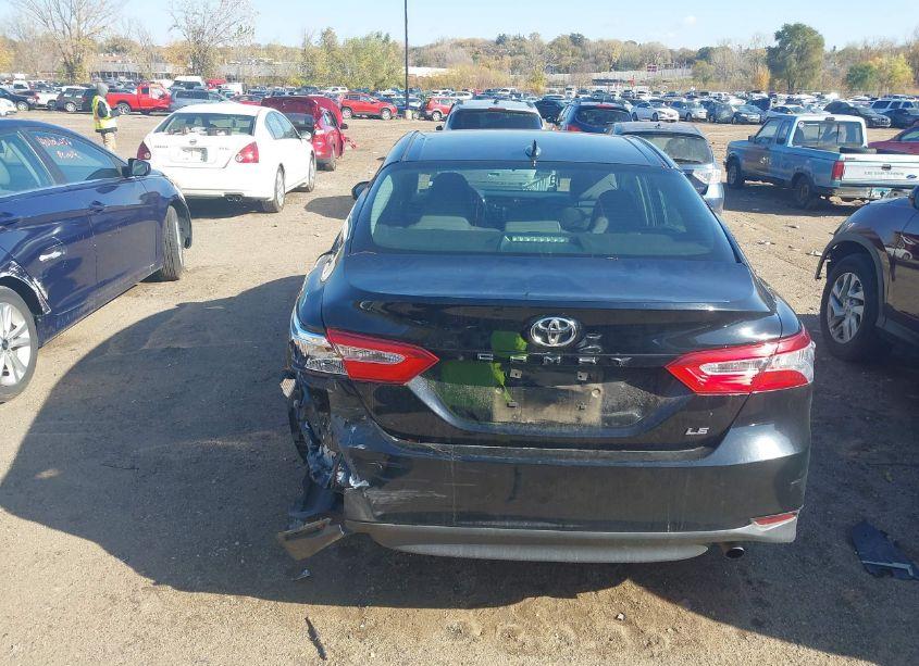 Photo 16 of 2019 Toyota Camry LE (VIN 4T1B11HK5KU245191)