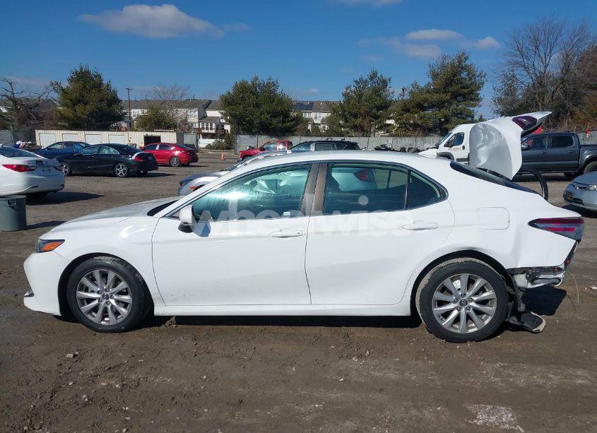 Photo 14 of 2019 Toyota Camry LE (VIN 4T1B11HK5KU253940)