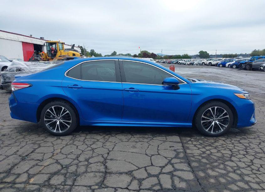 Photo 14 of 2019 Toyota Camry SE (VIN 4T1B11HK5KU261763)