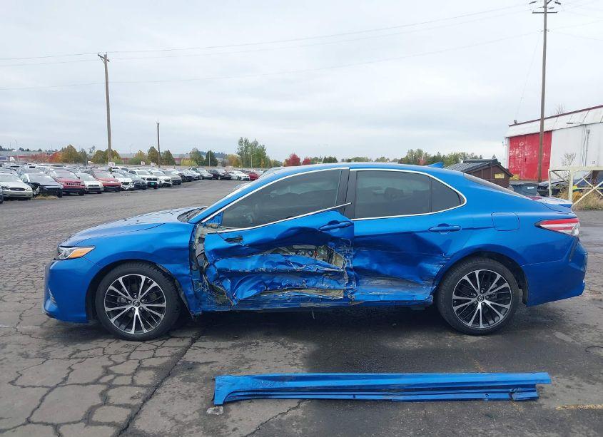 Photo 15 of 2019 Toyota Camry SE (VIN 4T1B11HK5KU261763)