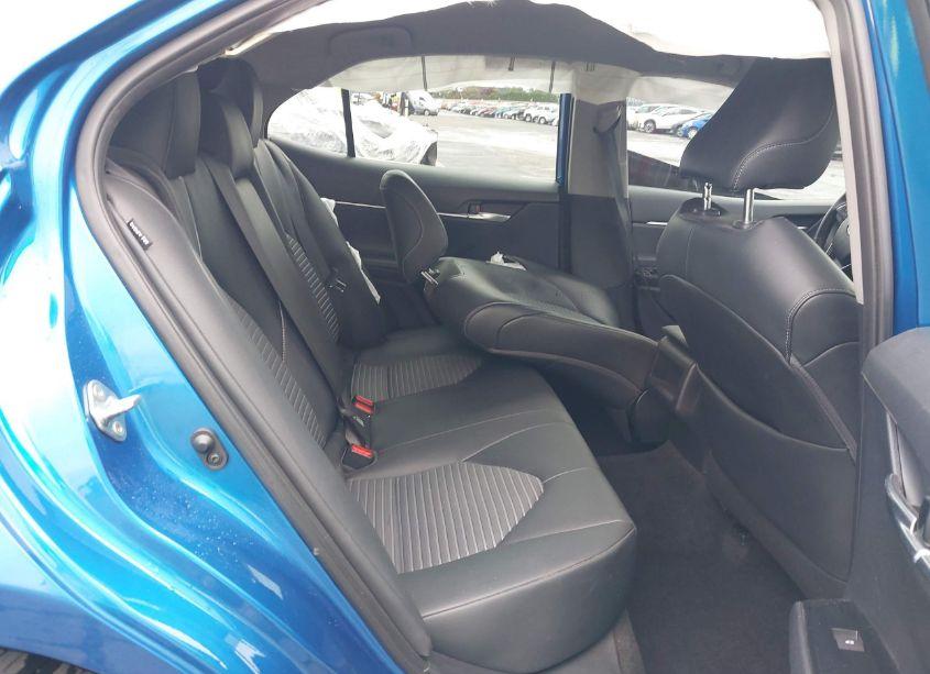 Photo 8 of 2019 Toyota Camry SE (VIN 4T1B11HK5KU261763)