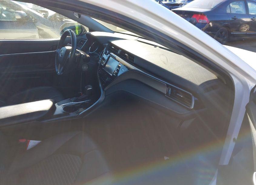 Photo 5 of 2019 Toyota Camry SE (VIN 4T1B11HK5KU273671)