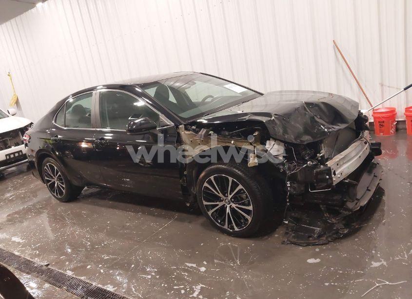 Photo 14 of 2019 Toyota Camry SE (VIN 4T1B11HK5KU279986)