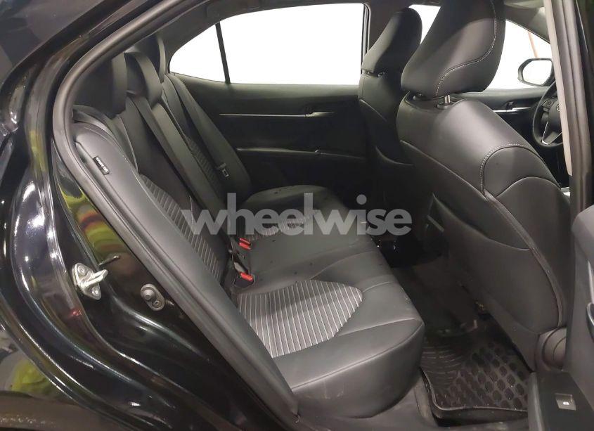 Photo 8 of 2019 Toyota Camry SE (VIN 4T1B11HK5KU279986)