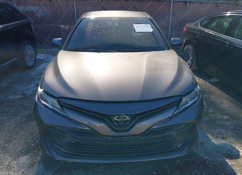 Photo 12 of 2019 Toyota Camry LE (VIN 4T1B11HK5KU289272)