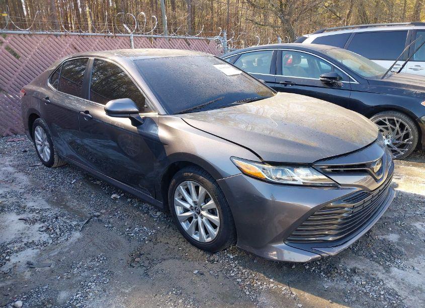 Photo 13 of 2019 Toyota Camry LE (VIN 4T1B11HK5KU289272)