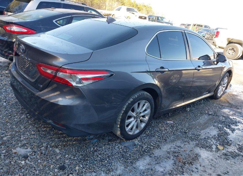 Photo 4 of 2019 Toyota Camry LE (VIN 4T1B11HK5KU289272)
