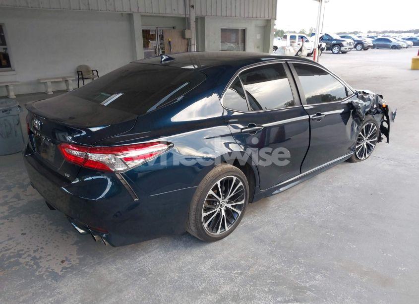 Photo 4 of 2019 Toyota Camry SE (VIN 4T1B11HK5KU295928)