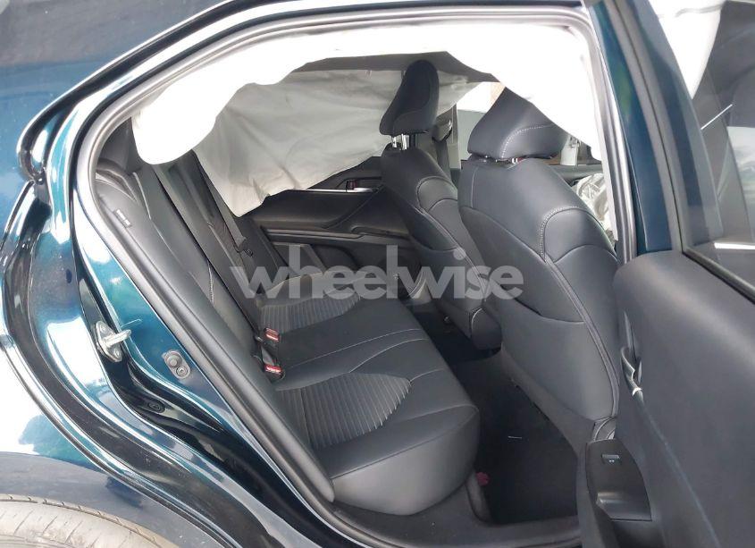 Photo 8 of 2019 Toyota Camry SE (VIN 4T1B11HK5KU295928)