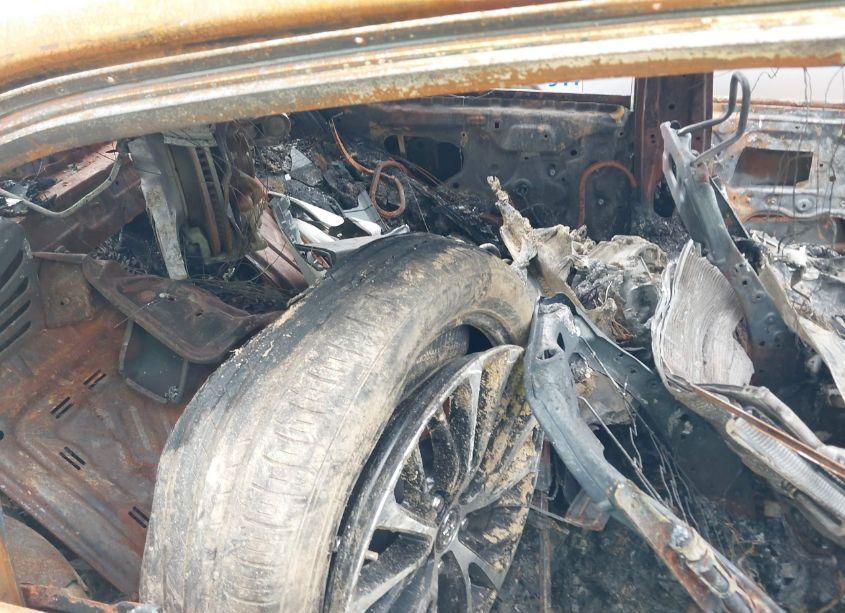 Photo 8 of 2019 Toyota Camry SE (VIN 4T1B11HK5KU681300)