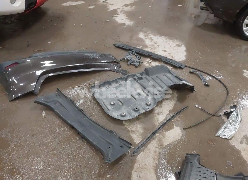 Photo 12 of 2019 Toyota Camry LE (VIN 4T1B11HK5KU683127)