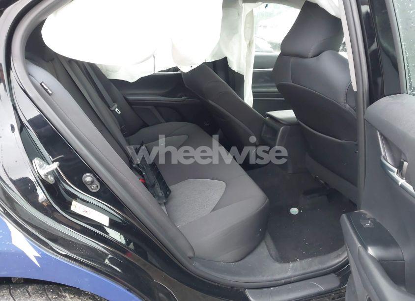 Photo 8 of 2019 Toyota Camry LE (VIN 4T1B11HK5KU683144)