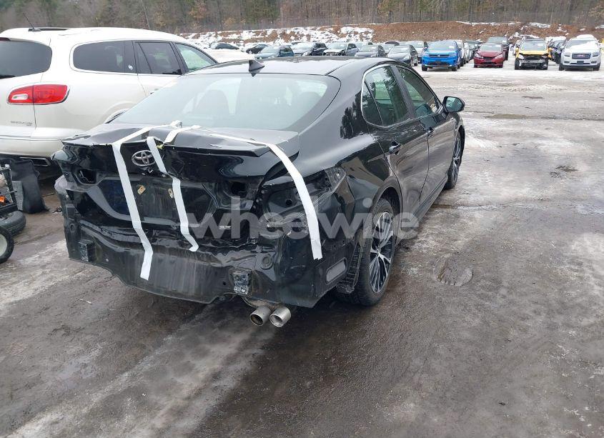 Photo 4 of 2019 Toyota Camry SE (VIN 4T1B11HK5KU703327)