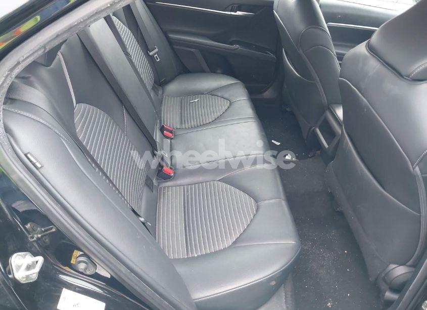 Photo 8 of 2019 Toyota Camry SE (VIN 4T1B11HK5KU703327)