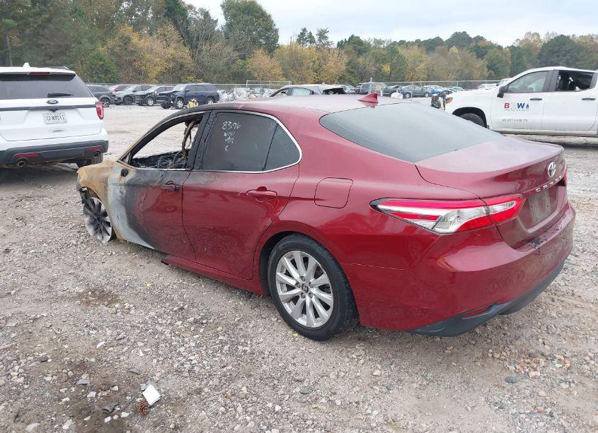 Photo 3 of 2019 Toyota Camry LE (VIN 4T1B11HK5KU708396)