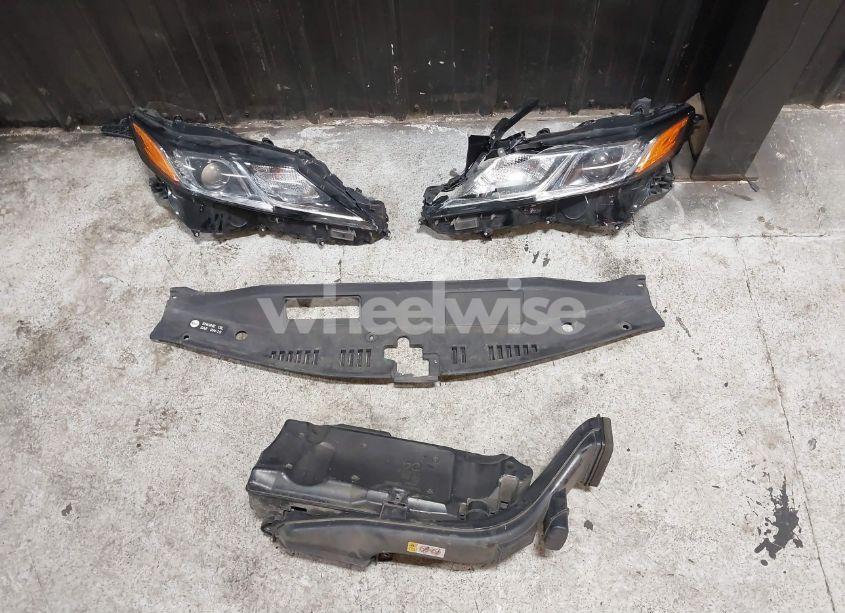 Photo 12 of 2019 Toyota Camry SE (VIN 4T1B11HK5KU727594)