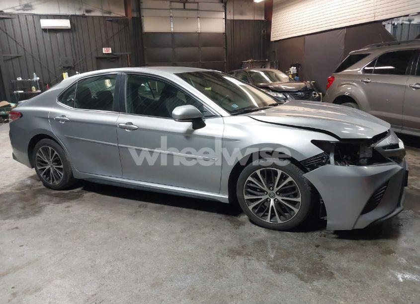 Photo 14 of 2019 Toyota Camry SE (VIN 4T1B11HK5KU727594)