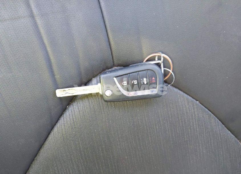 Photo 11 of 2019 Toyota Camry LE (VIN 4T1B11HK5KU739471)