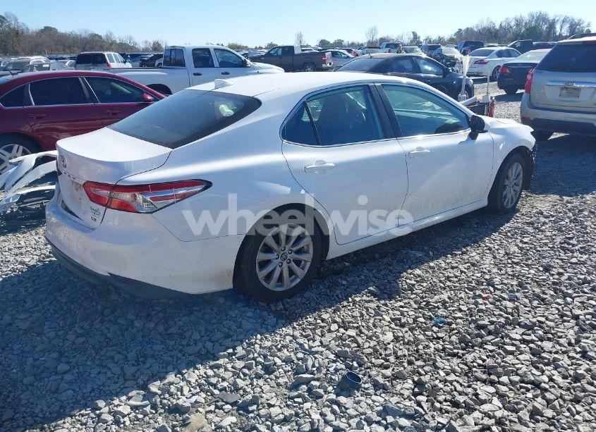 Photo 4 of 2019 Toyota Camry LE (VIN 4T1B11HK5KU739471)