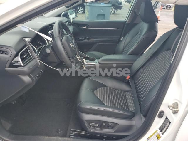 Photo 9 of 2019 TOYOTA CAMRY L (VIN 4T1B11HK5KU752799)