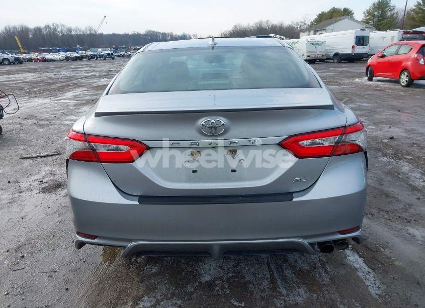 Photo 16 of 2019 Toyota Camry SE (VIN 4T1B11HK5KU761812)