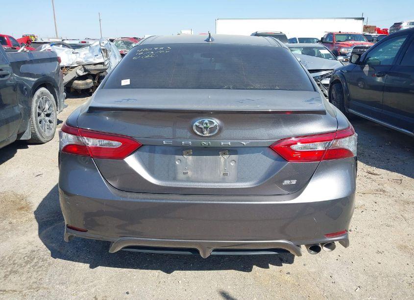 Photo 16 of 2019 Toyota Camry SE (VIN 4T1B11HK5KU772275)