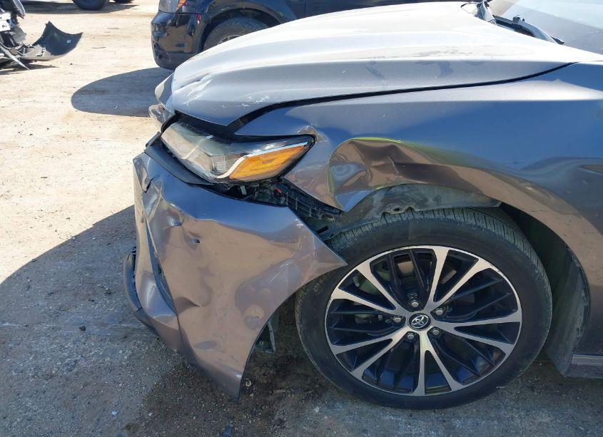 Photo 6 of 2019 Toyota Camry SE (VIN 4T1B11HK5KU772275)