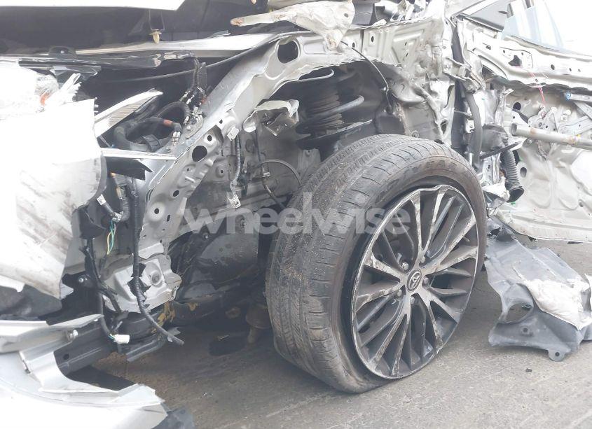 Photo 18 of 2019 Toyota Camry SE (VIN 4T1B11HK5KU775886)