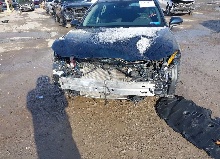 Photo 6 of 2019 Toyota Camry LE (VIN 4T1B11HK5KU814394)