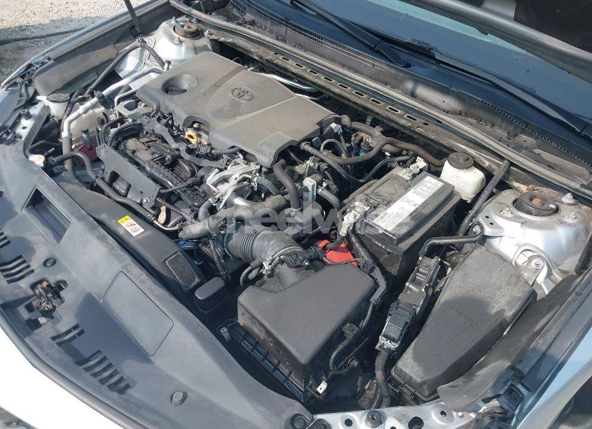 Photo 10 of 2019 Toyota Camry LE (VIN 4T1B11HK5KU839134)