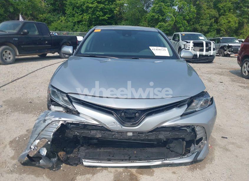 Photo 13 of 2019 Toyota Camry LE (VIN 4T1B11HK5KU839134)