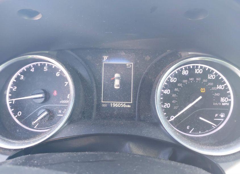 Photo 15 of 2018 Toyota Camry LE (VIN 4T1B11HK6JU004335)