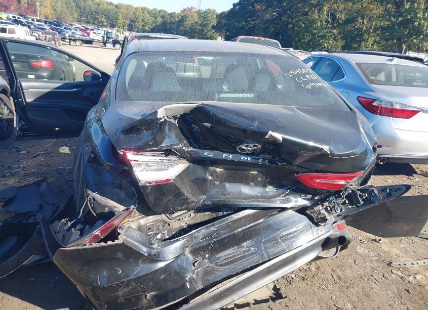 Photo 6 of 2018 Toyota Camry LE (VIN 4T1B11HK6JU004335)