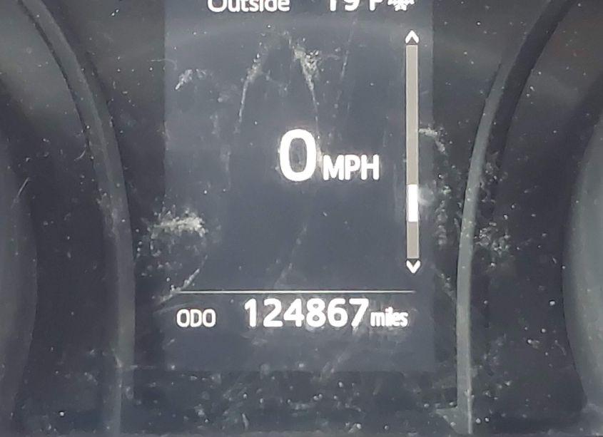 Photo 15 of 2018 Toyota Camry LE (VIN 4T1B11HK6JU016436)