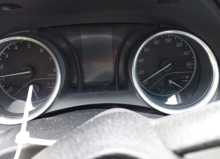 Photo 15 of 2018 Toyota Camry LE (VIN 4T1B11HK6JU020163)