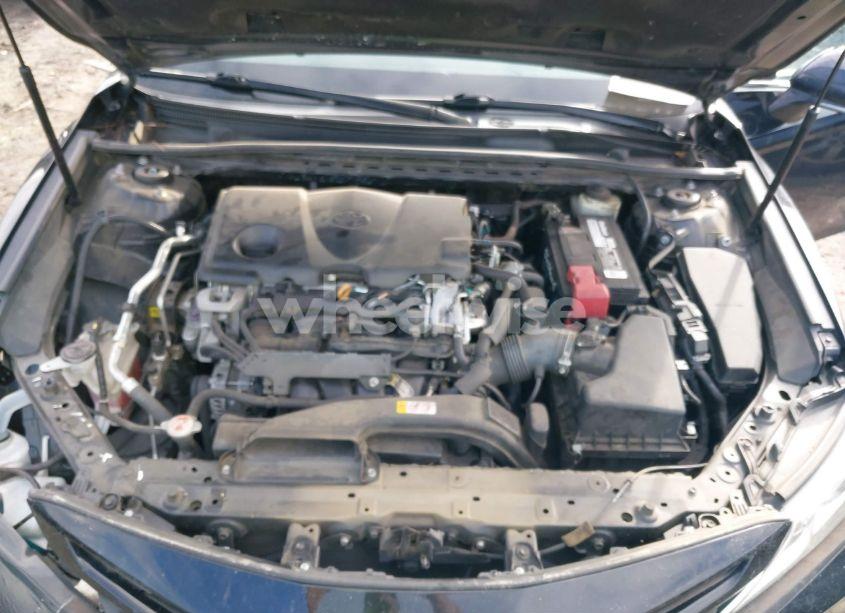 Photo 10 of 2018 Toyota Camry SE (VIN 4T1B11HK6JU045614)