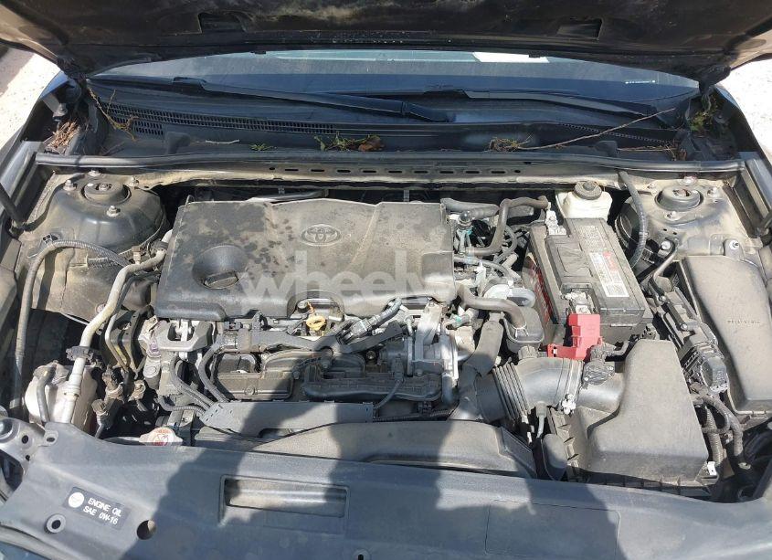 Photo 10 of 2018 Toyota Camry L (VIN 4T1B11HK6JU067077)