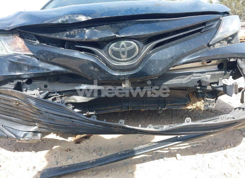 Photo 6 of 2018 Toyota Camry L (VIN 4T1B11HK6JU067077)