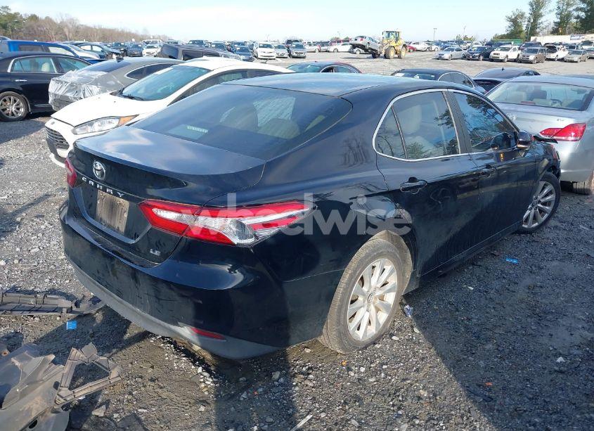 Photo 4 of 2018 Toyota Camry LE (VIN 4T1B11HK6JU508335)