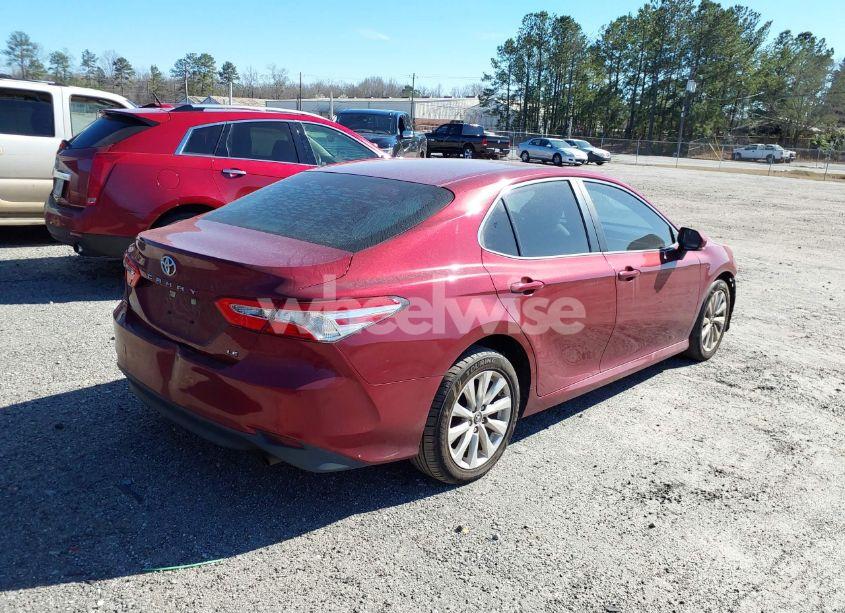 Photo 4 of 2018 Toyota Camry LE (VIN 4T1B11HK6JU514720)
