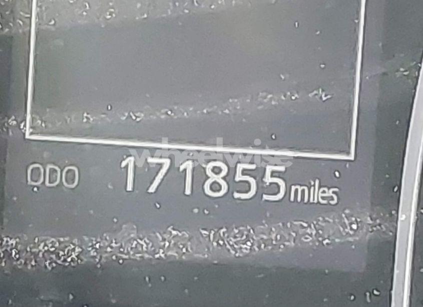 Photo 15 of 2018 Toyota Camry LE (VIN 4T1B11HK6JU547913)