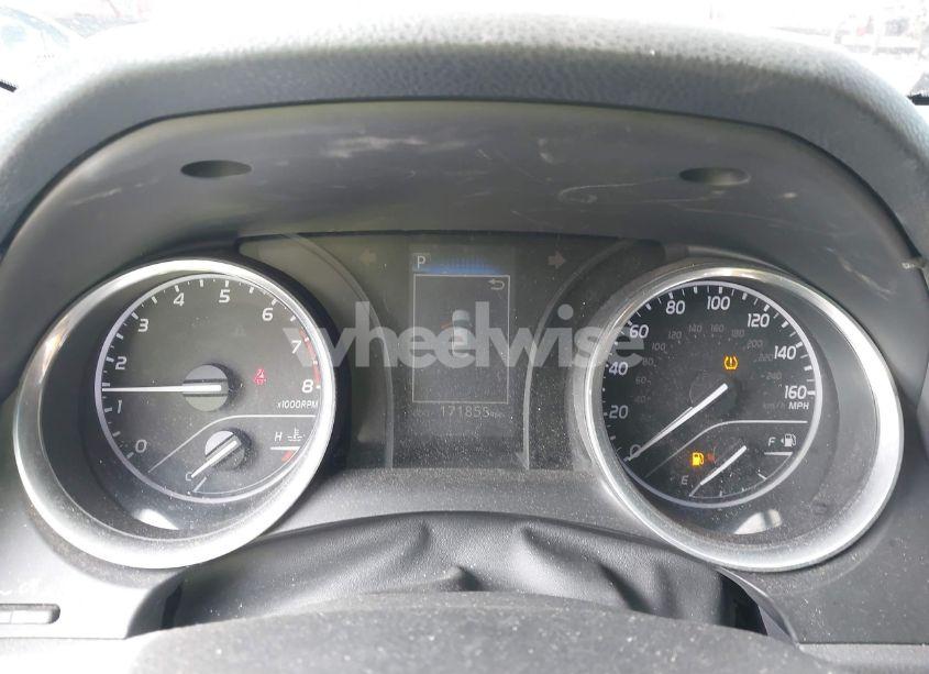 Photo 7 of 2018 Toyota Camry LE (VIN 4T1B11HK6JU547913)