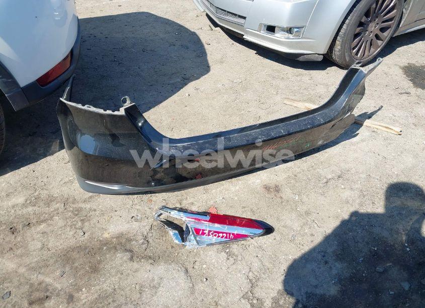 Photo 12 of 2018 Toyota Camry L (VIN 4T1B11HK6JU563304)