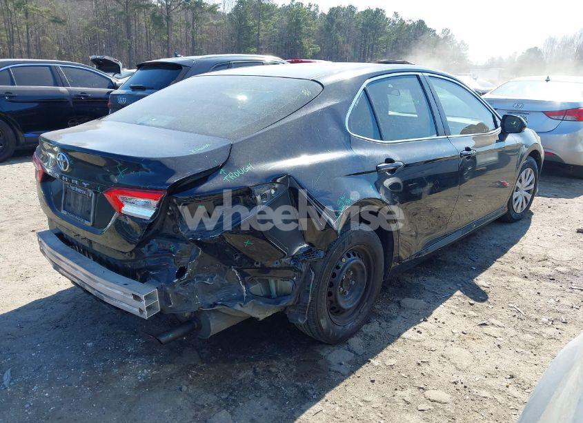 Photo 4 of 2018 Toyota Camry L (VIN 4T1B11HK6JU563304)