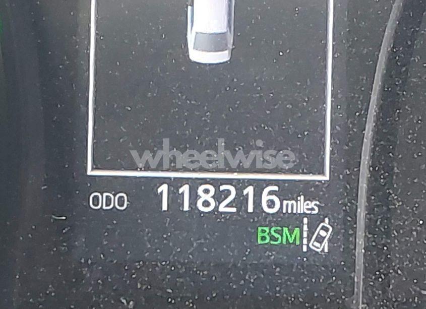 Photo 15 of 2018 Toyota Camry LE (VIN 4T1B11HK6JU563769)