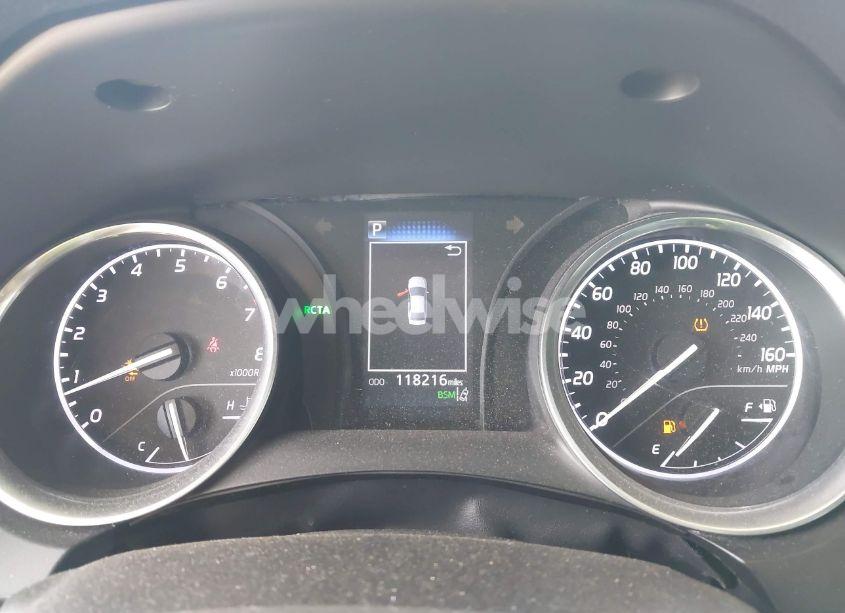 Photo 7 of 2018 Toyota Camry LE (VIN 4T1B11HK6JU563769)