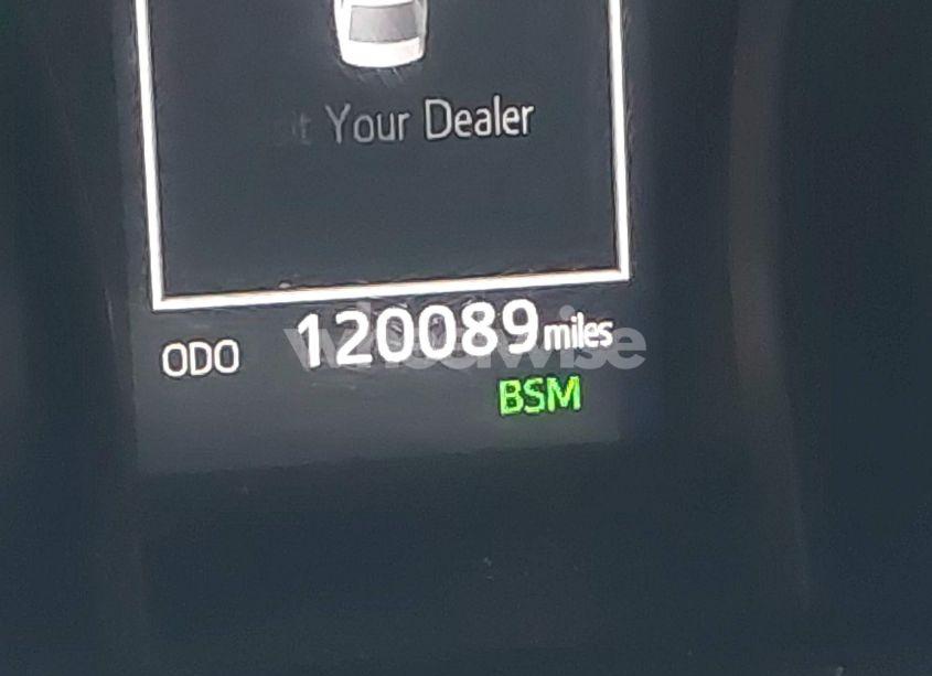 Photo 16 of 2018 Toyota Camry SE (VIN 4T1B11HK6JU564954)