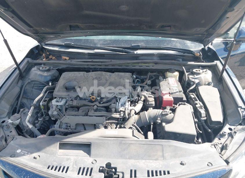 Photo 10 of 2018 Toyota Camry SE (VIN 4T1B11HK6JU587036)