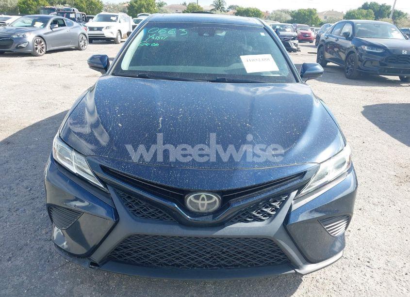 Photo 13 of 2018 Toyota Camry SE (VIN 4T1B11HK6JU587036)